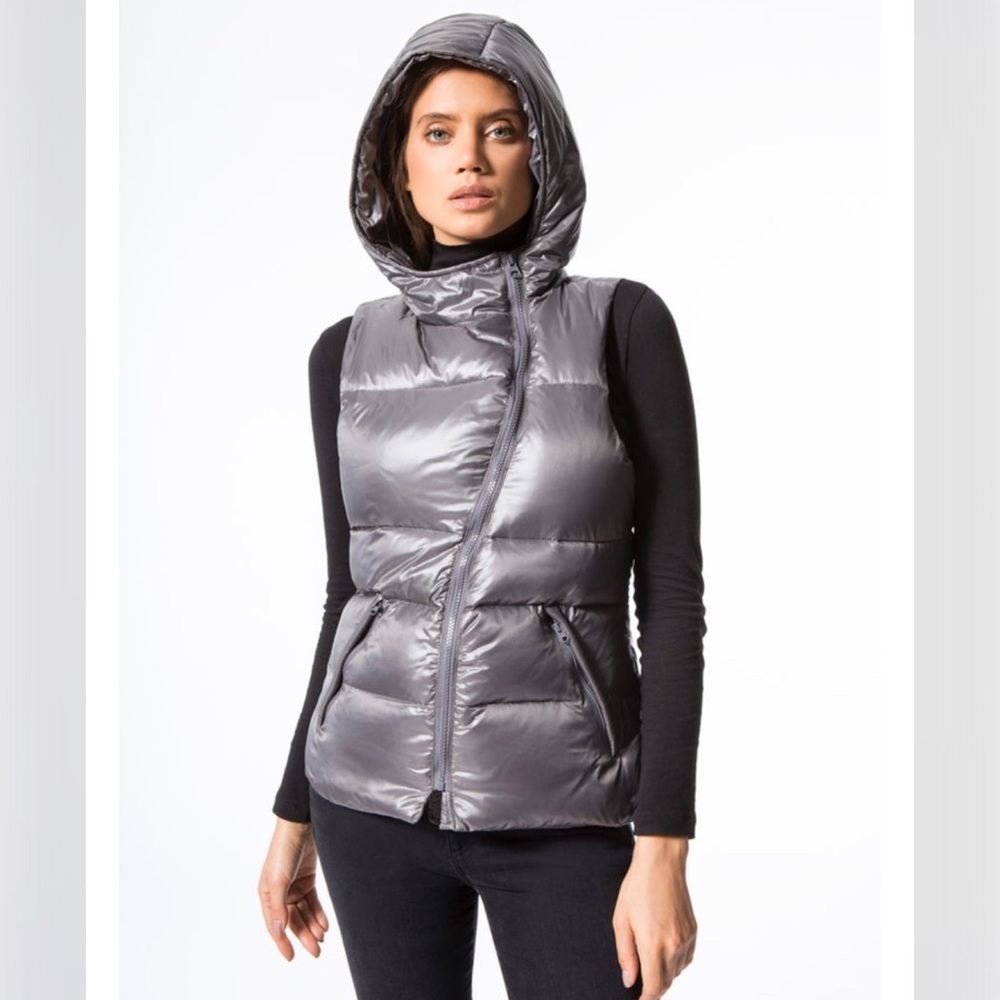 **TRADE** EUC Carbon38 Gray Puffer Vest Jacket Med